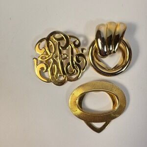 Scarf Clip Set Gold Tone Vintage Monogram Ribbed Filigree